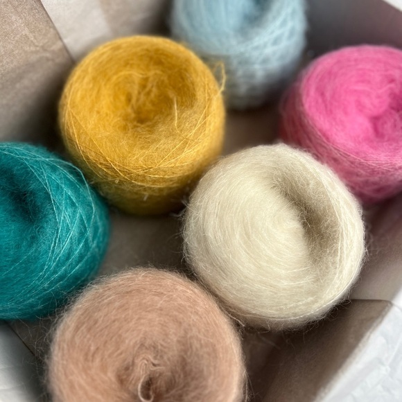 Kid Mohair Silk Colorful Yarn Set - Picture 3 of 4